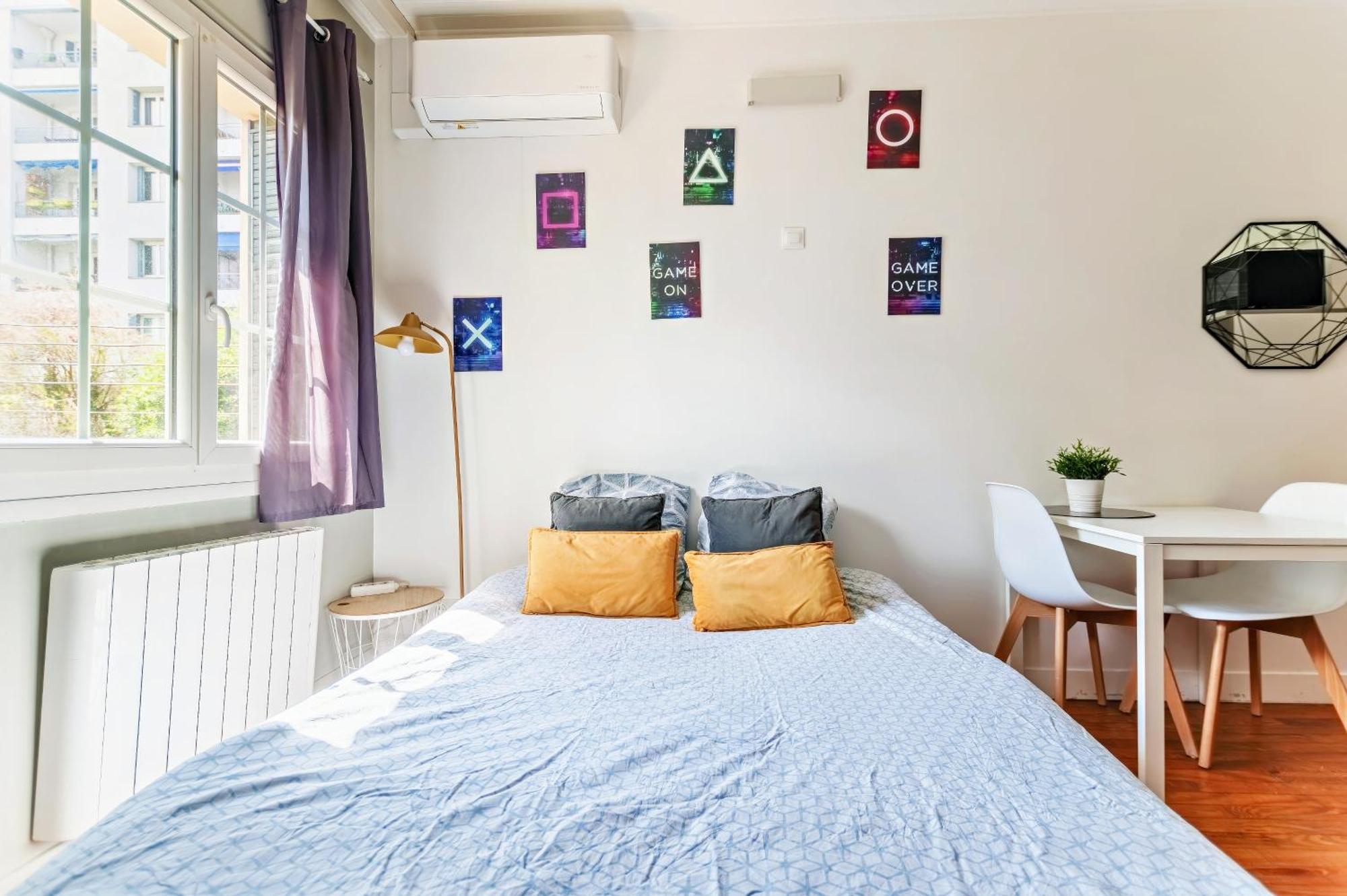 Cosy Climatise Et Parking Securise A Proximite Du Centre De Apartment Lyon